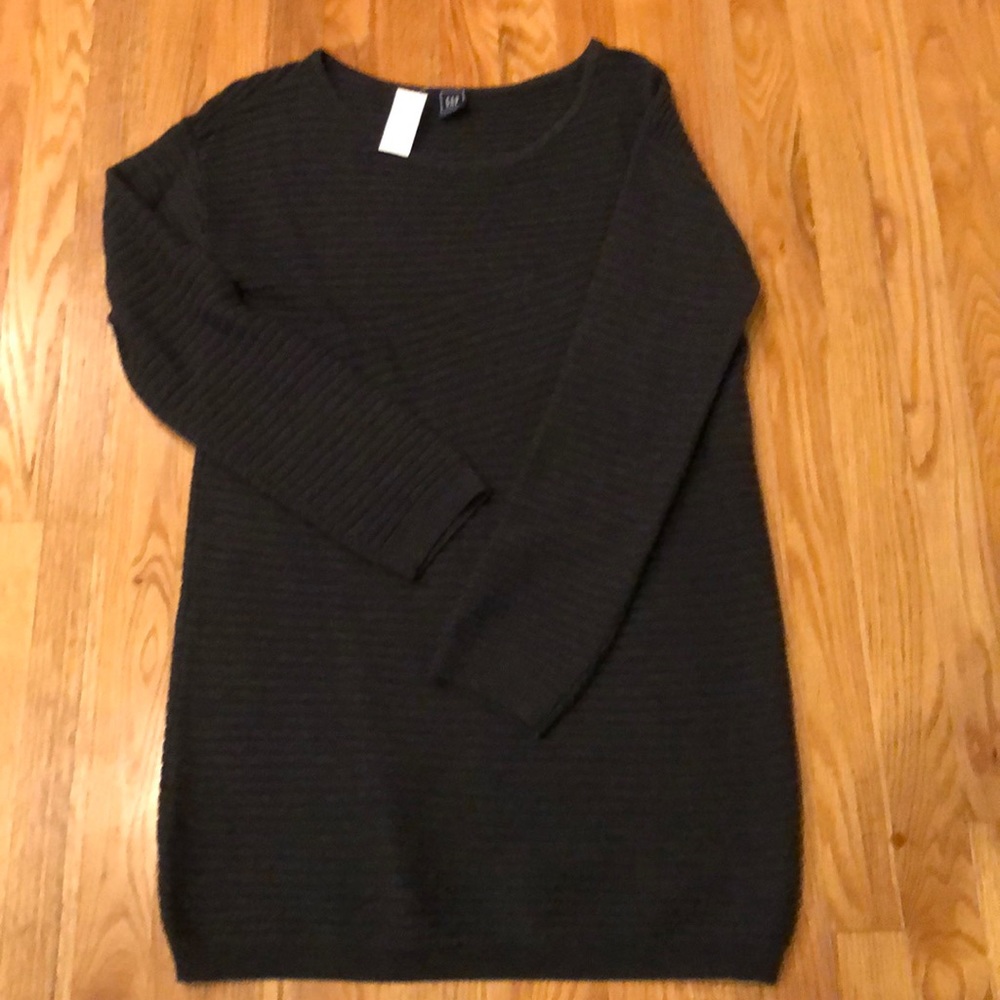 NWT GAP Maternity Stripped Knit Dress Size L!